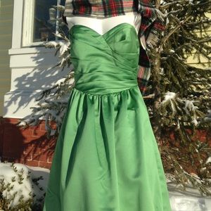 NWT Davids bridal strapless dress size 8 Kelly green midi